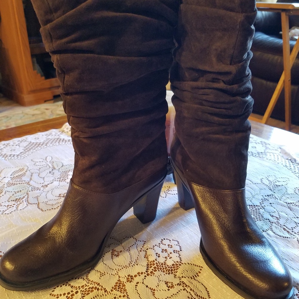 NEW Markon Suede & Leather Boots. NWOT